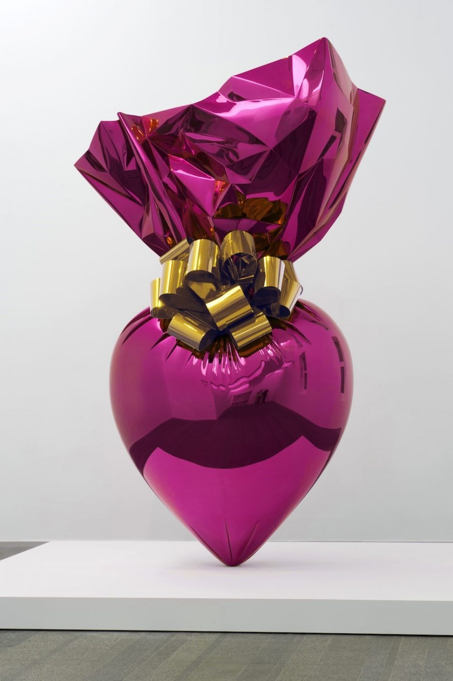 Jeff Koons (tinted clearcoat over cast stainless steel)