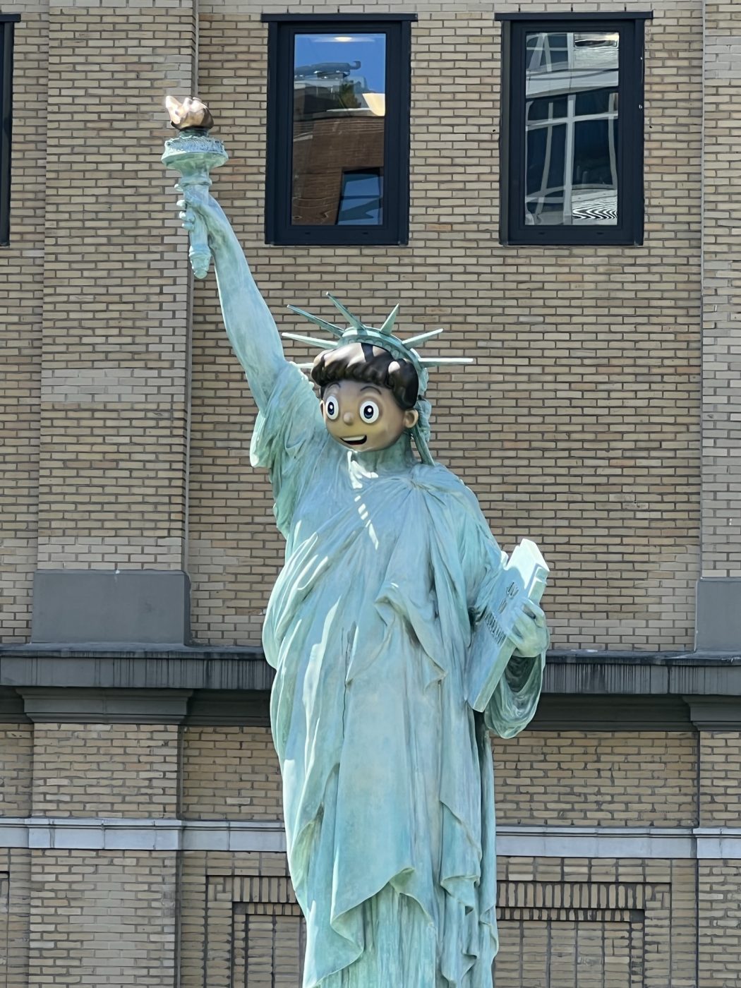 Paola Pivi (painted stainless steel and patinaed bronze installation)